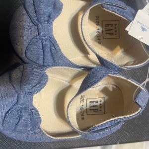 Gap infant denim shoes